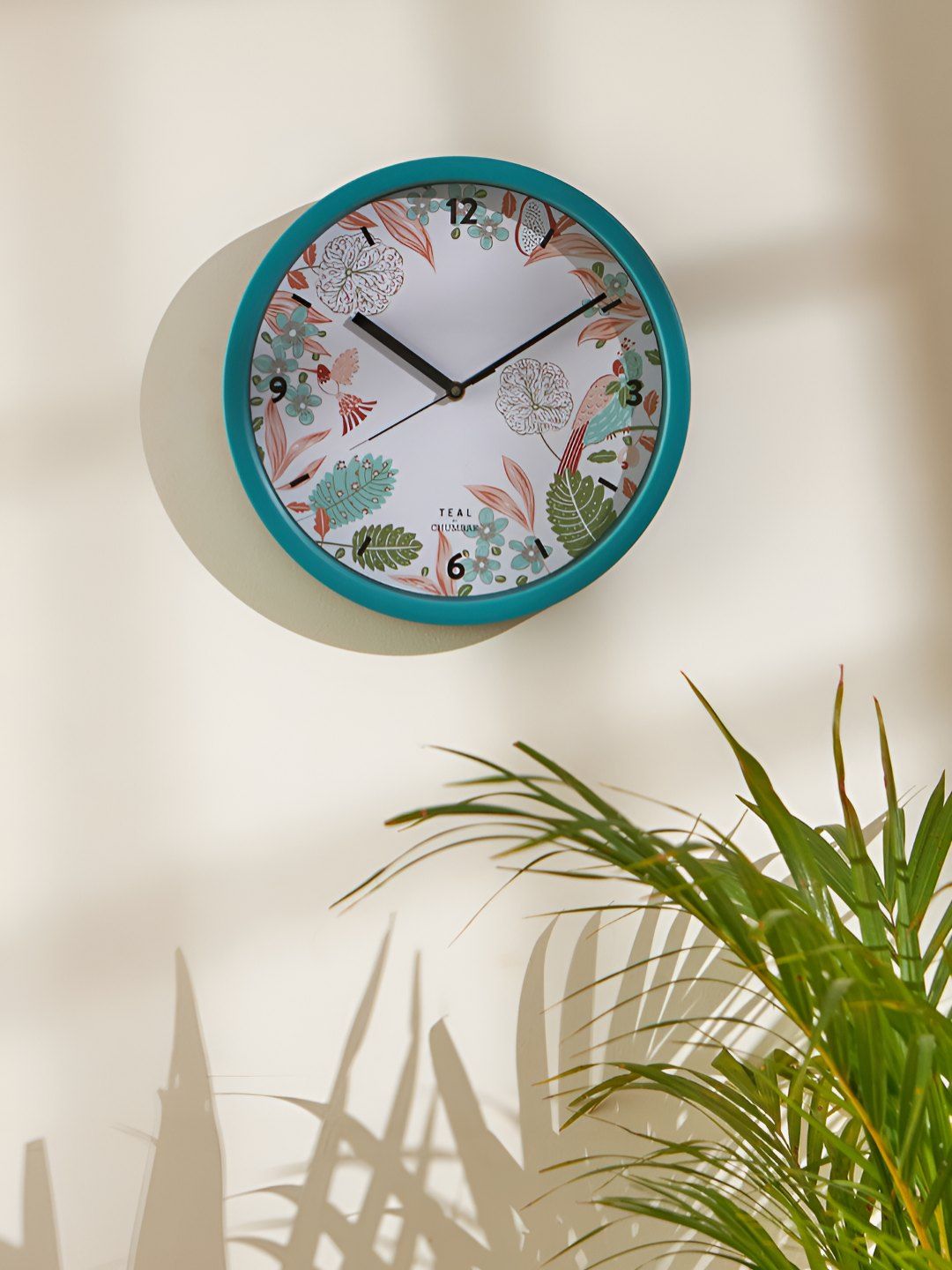 TEAL BY CHUMBAK White & Blue Printed Analogue Contemporary Wall Clock-image-41