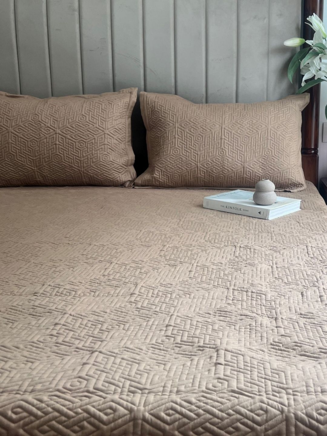 Sadyaska Camel Brown Geometric Reversible Cotton Double King Bed Cover & 2 Pillow Covers-image-33