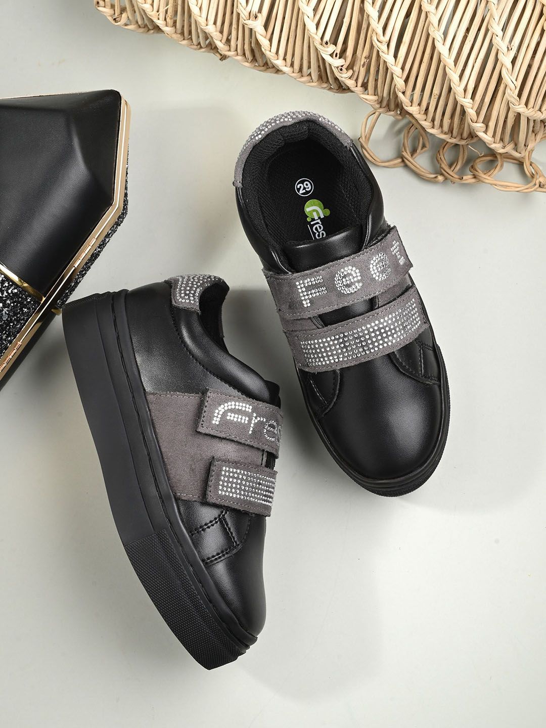 FRESH 1947 FEET Kids Textured Round Toe Comfort Insole Lightweight Sneakers-picture-12