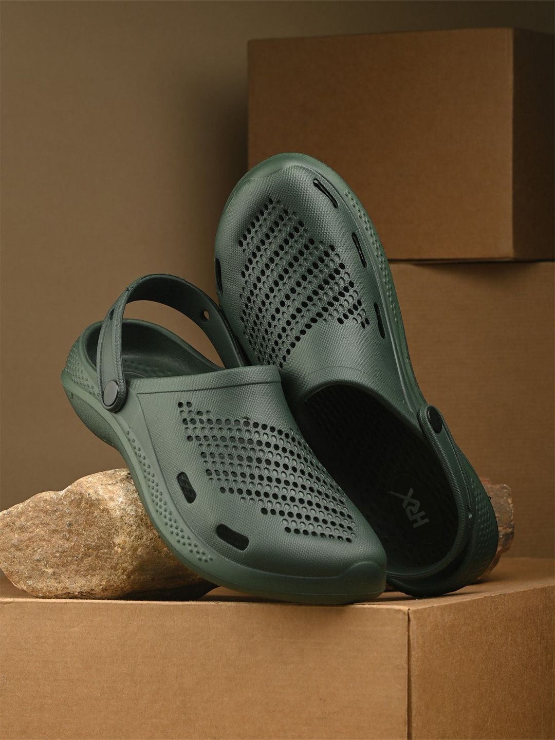 HRX by Hrithik Roshan Men Green Self Design Rubber Clogs-picture-43