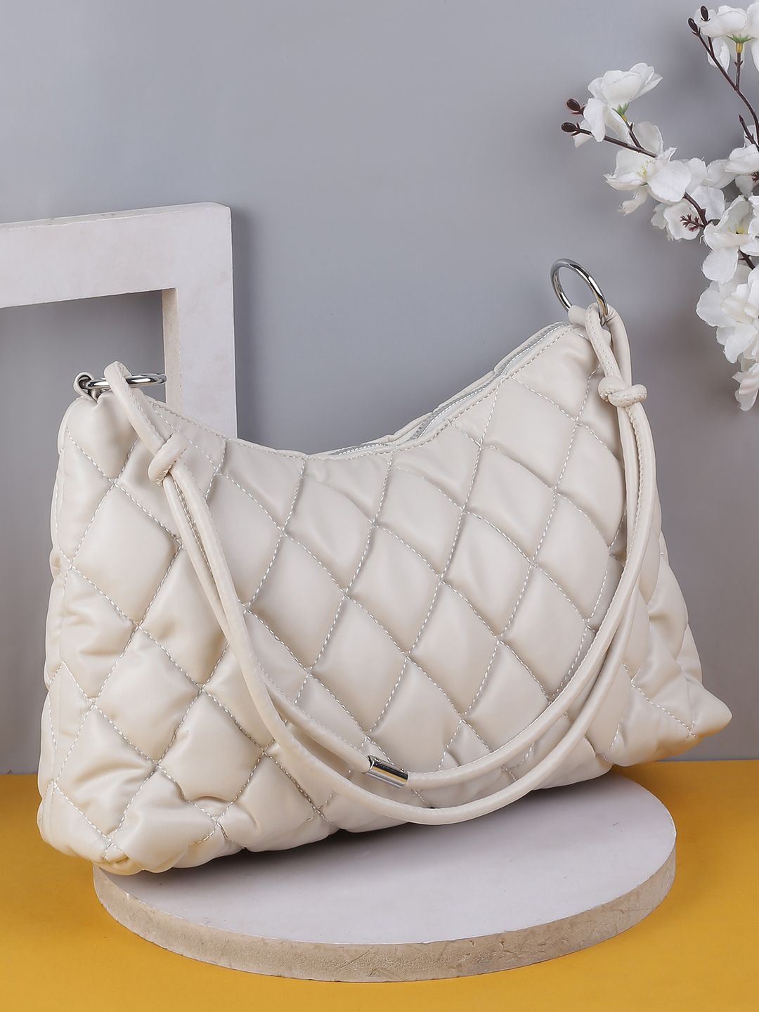 Mochi Colourblocked Bucket Sling Bag with Quilted-picture-46