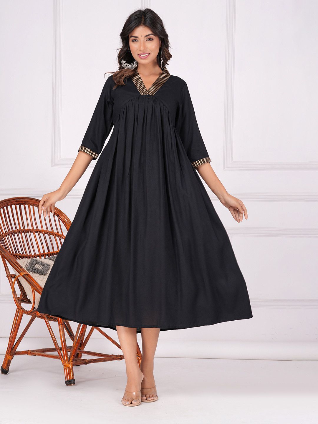 INDIANIC V-Neck Empire A-Line Kurta