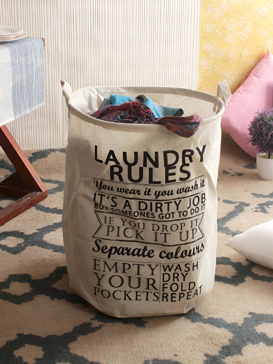 Aura Cream-Coloured Printed Foldable Laundry Bag-image-24