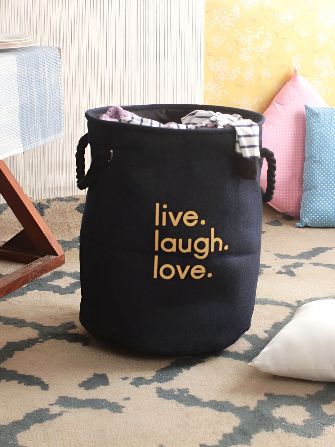 Aura Black Printed Foldable Laundry Bag-picture-16