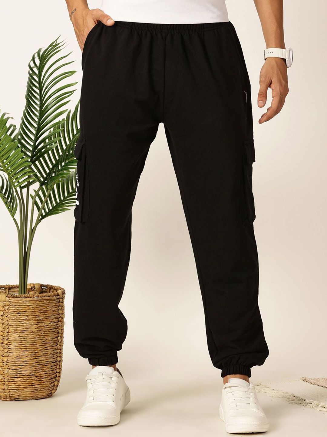 Thomas Scott Men Mid Rise Cargo Joggers-picture-19