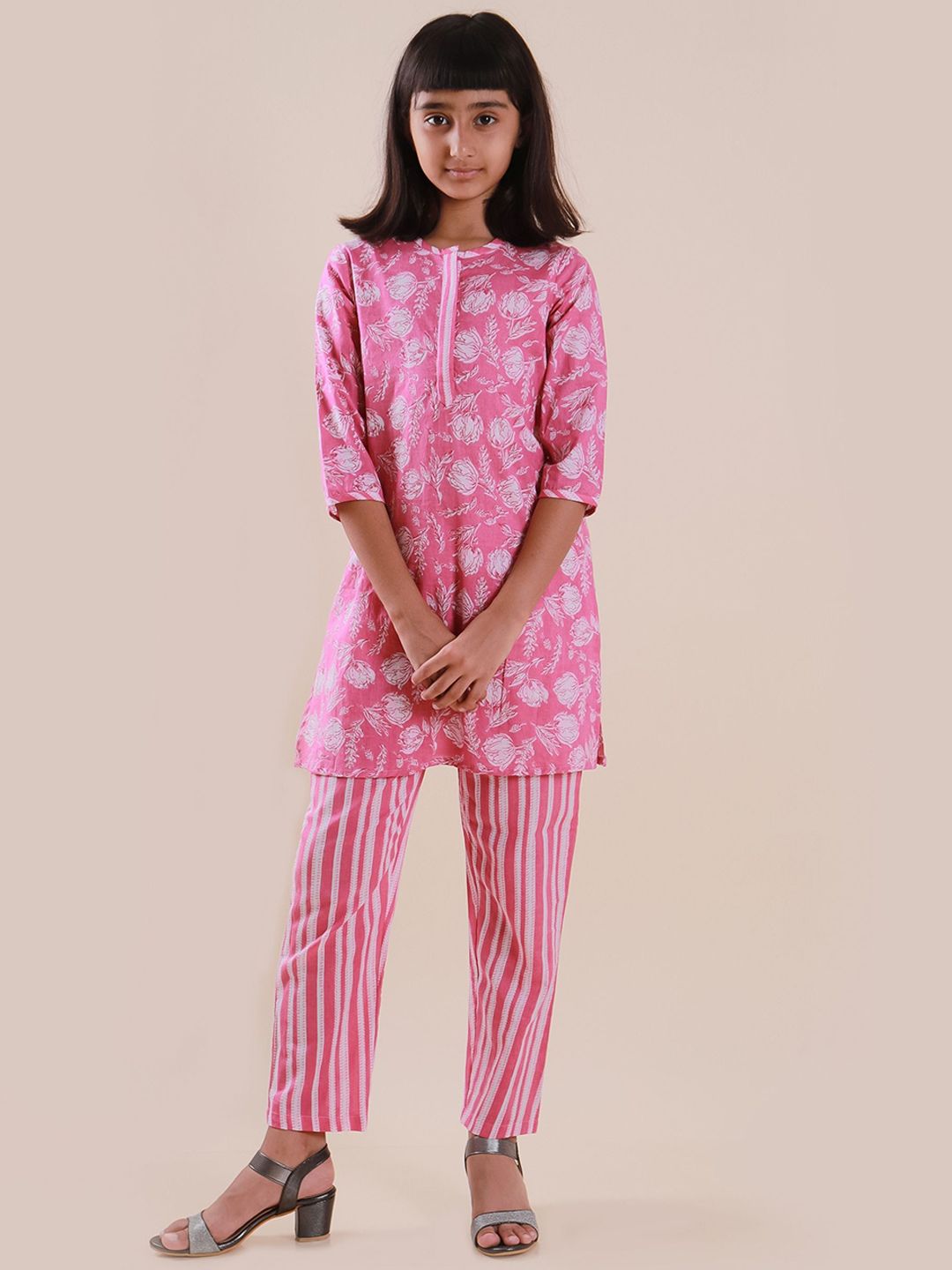 Sangria Girls Pink Floral Printed Pure Cotton Straight Kurta With Trouser-picture-28