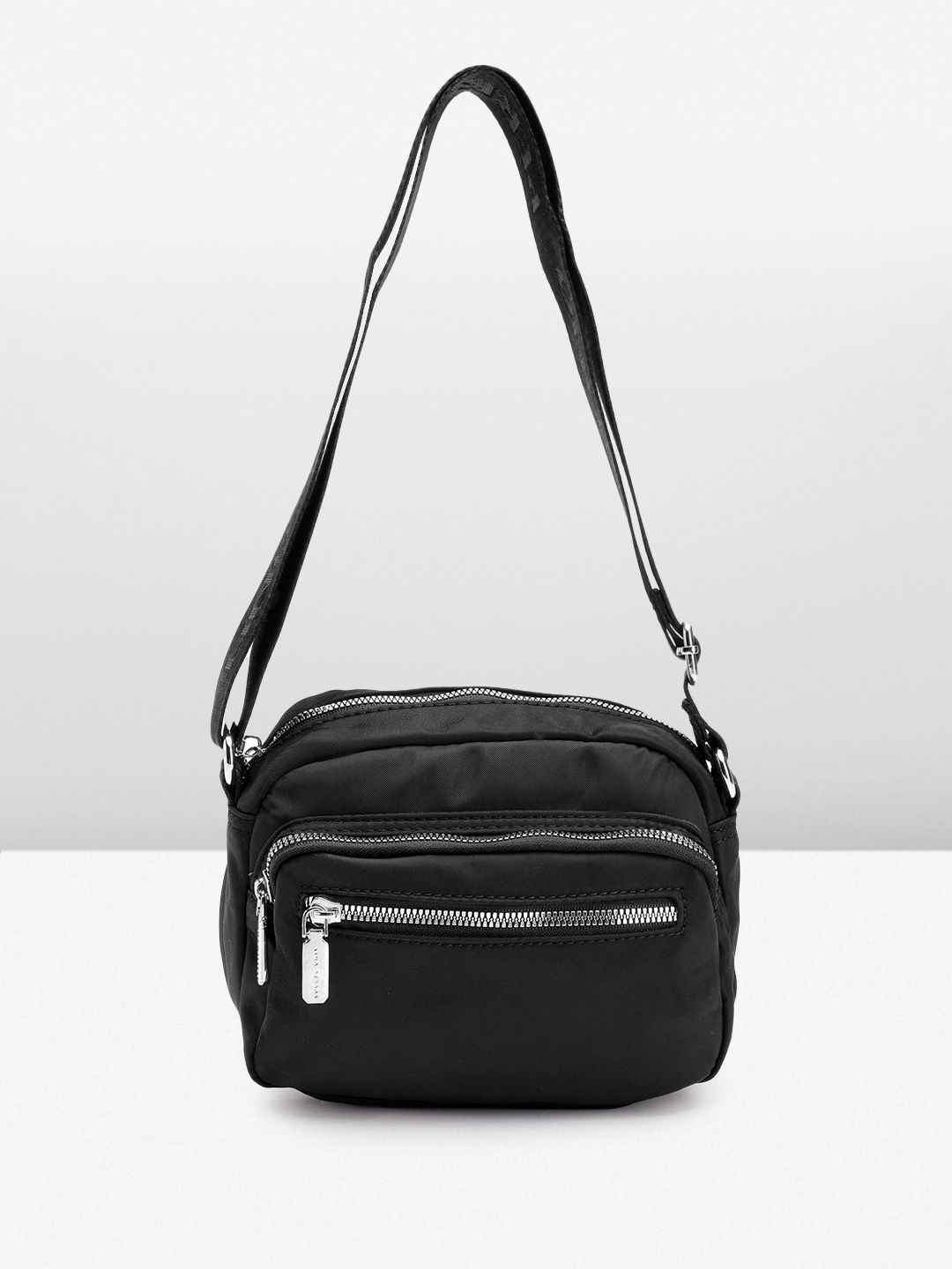 Lino Perros Structured Sling Bag-picture-28