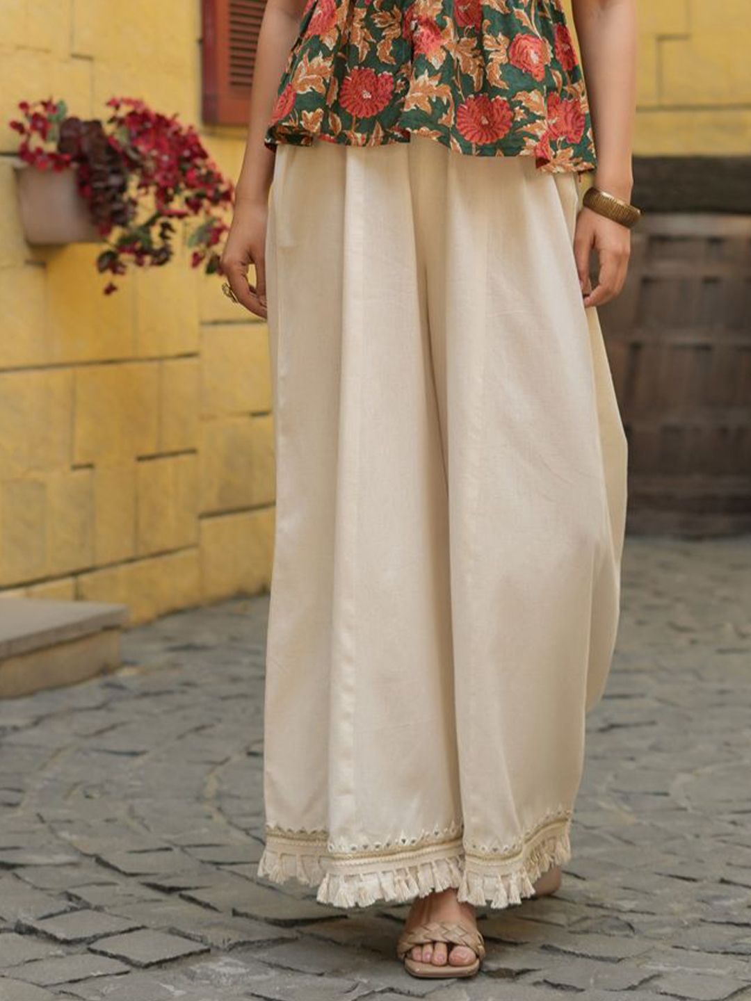 Rain & Rainbow Women Hem Design Pure Cotton Flared  Palazzos