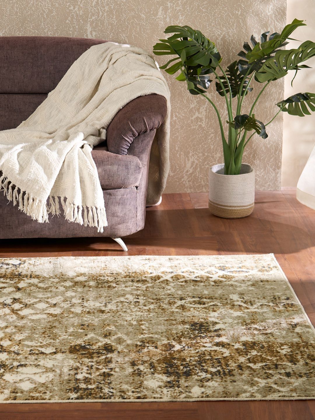 Welspun Brown & Beige Abstract Printed Rectangle Shaped Anti-Skid Carpet