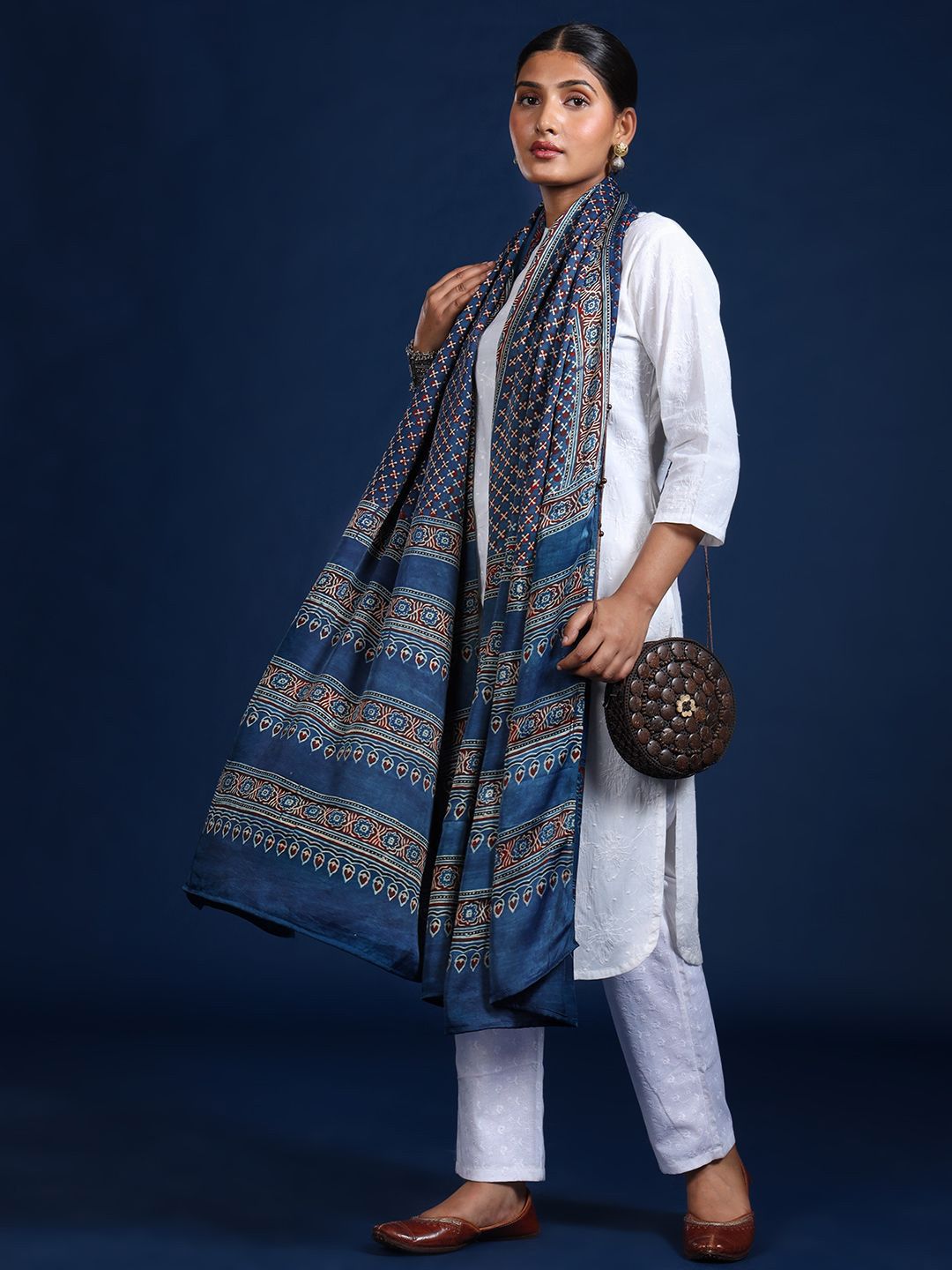 Taavi Block Printed Ajrakh Dupatta-picture-54