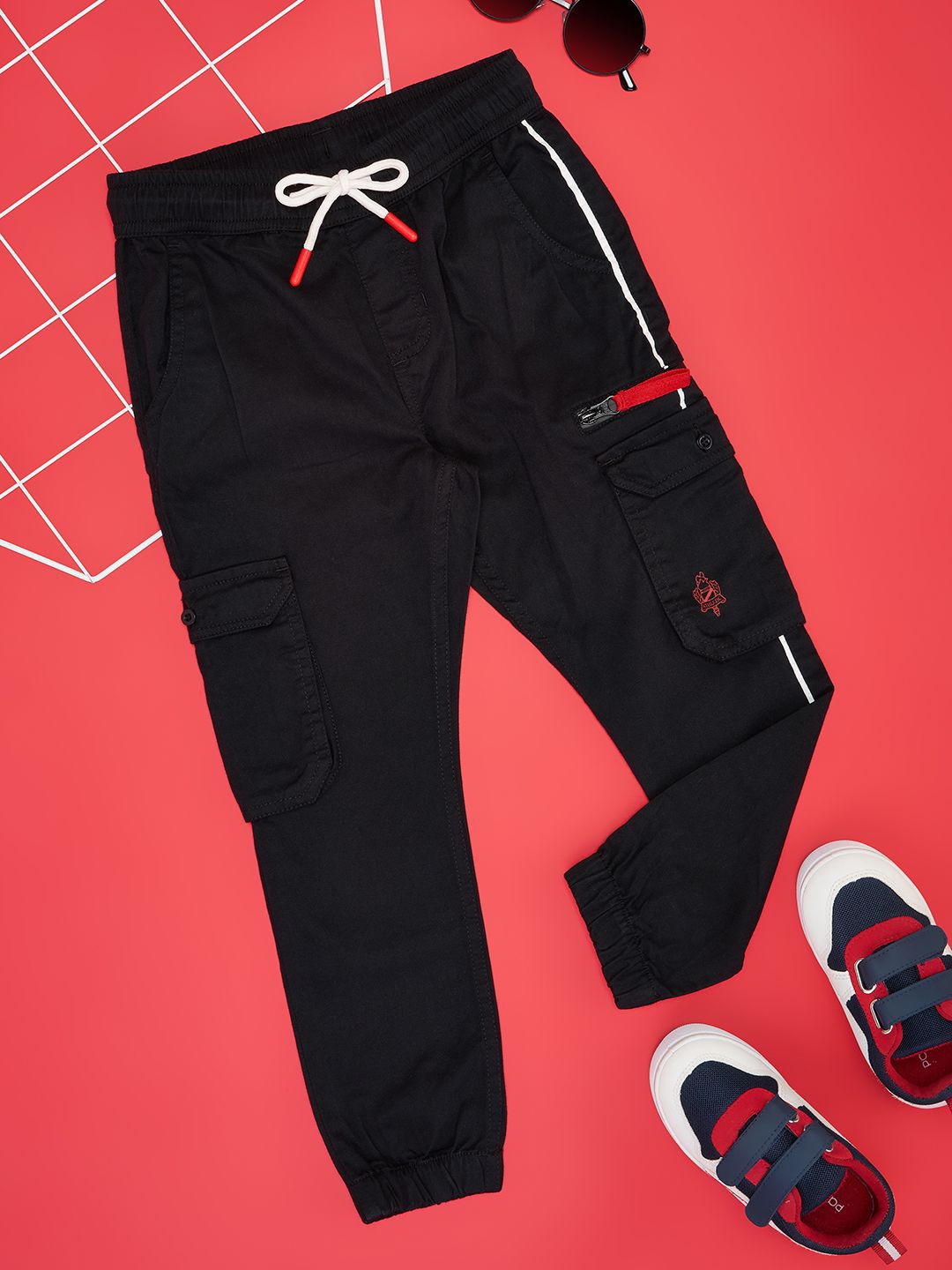 Pantaloons Junior Boys Mid-Rise Cotton Joggers Trousers-picture-32