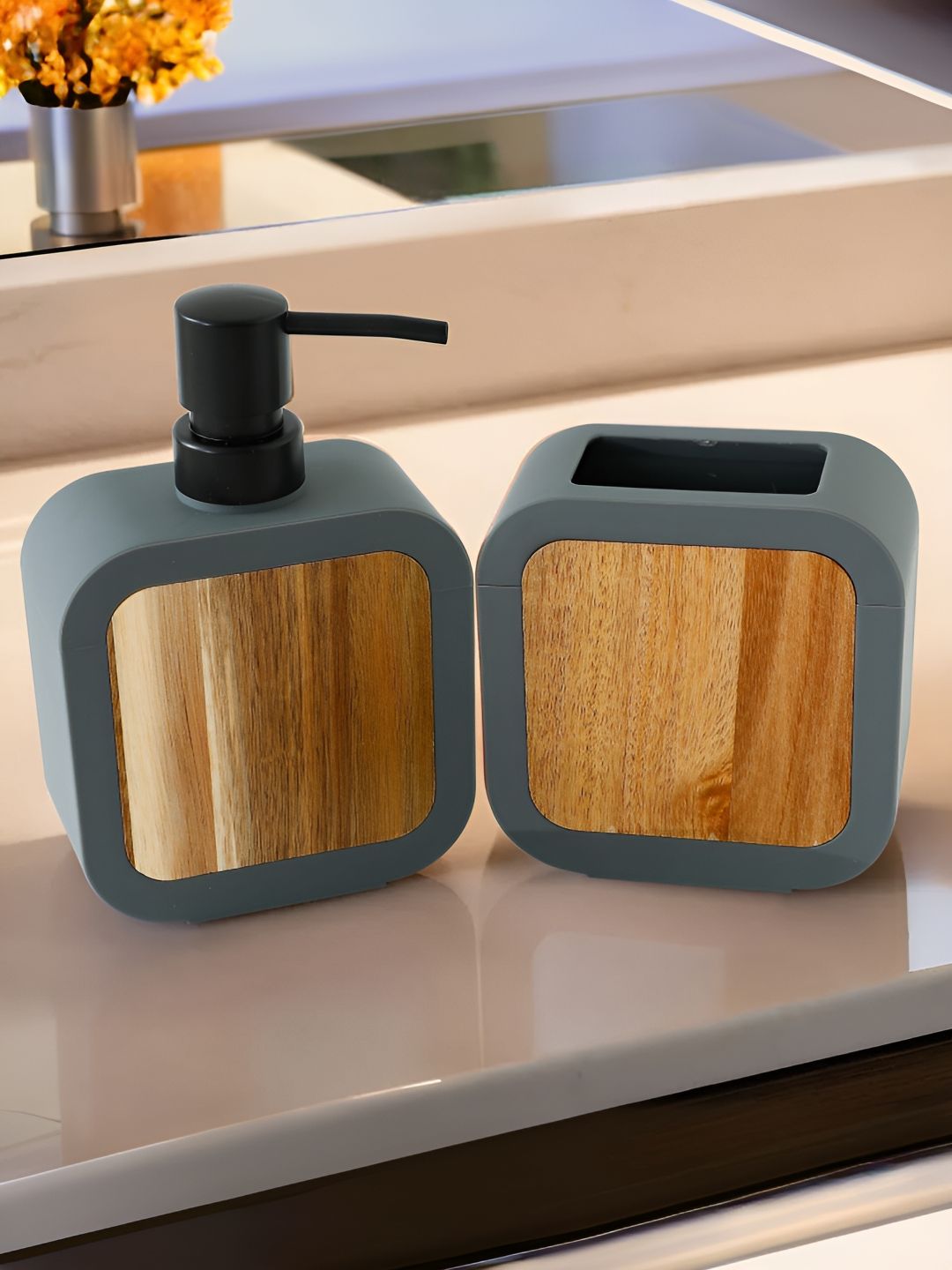 UMAI Grey & Brown 2 Pieces Bath Accessories Set-picture-14