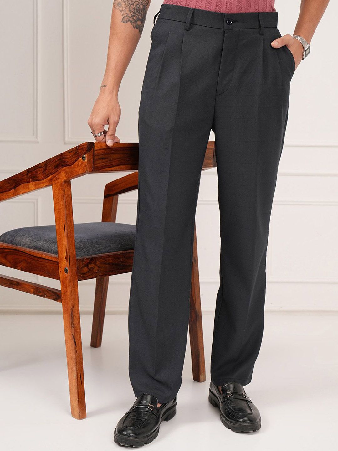 HIGHLANDER Men Mid-Rise Pleated Trousers-picture-24