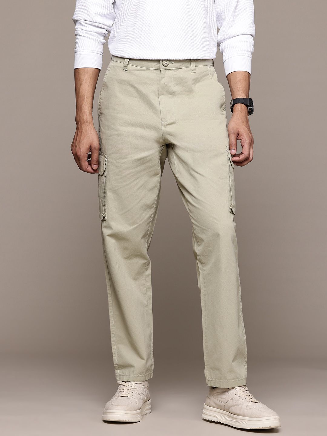 The Roadster Lifestyle Co. Men Pure Cotton Relaxed Fit Cargo Trousers-picture-42