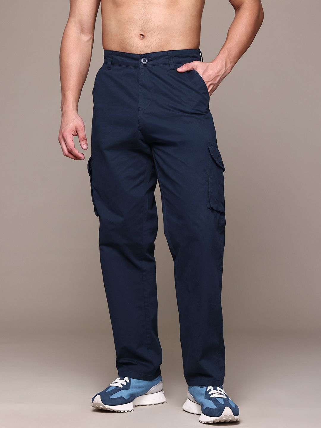 The Roadster Lifestyle Co. Men Straight Fit Low-Rise Pure Cotton Cargos-picture-45