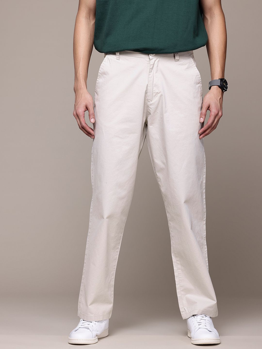 The Roadster Lifestyle Co. Men Straight Fit Pure Cotton Chinos-picture-19