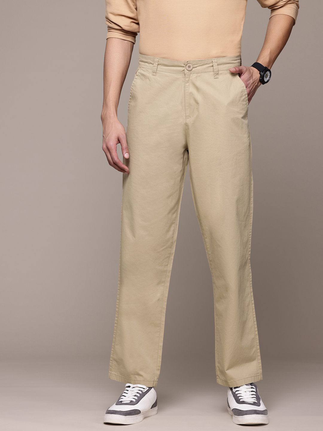 The Roadster Lifestyle Co. Men Straight Fit Woven Chinos-picture-16