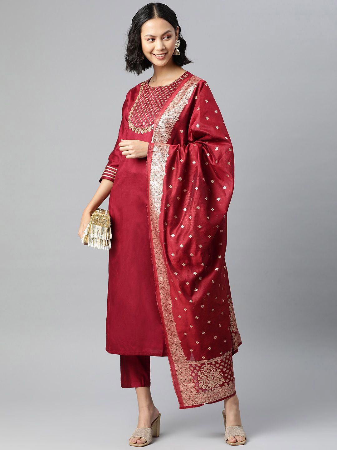Ethnic Motifs Embroidered Sequinned Straight Kurta with Trousers & Dupatta main image 0