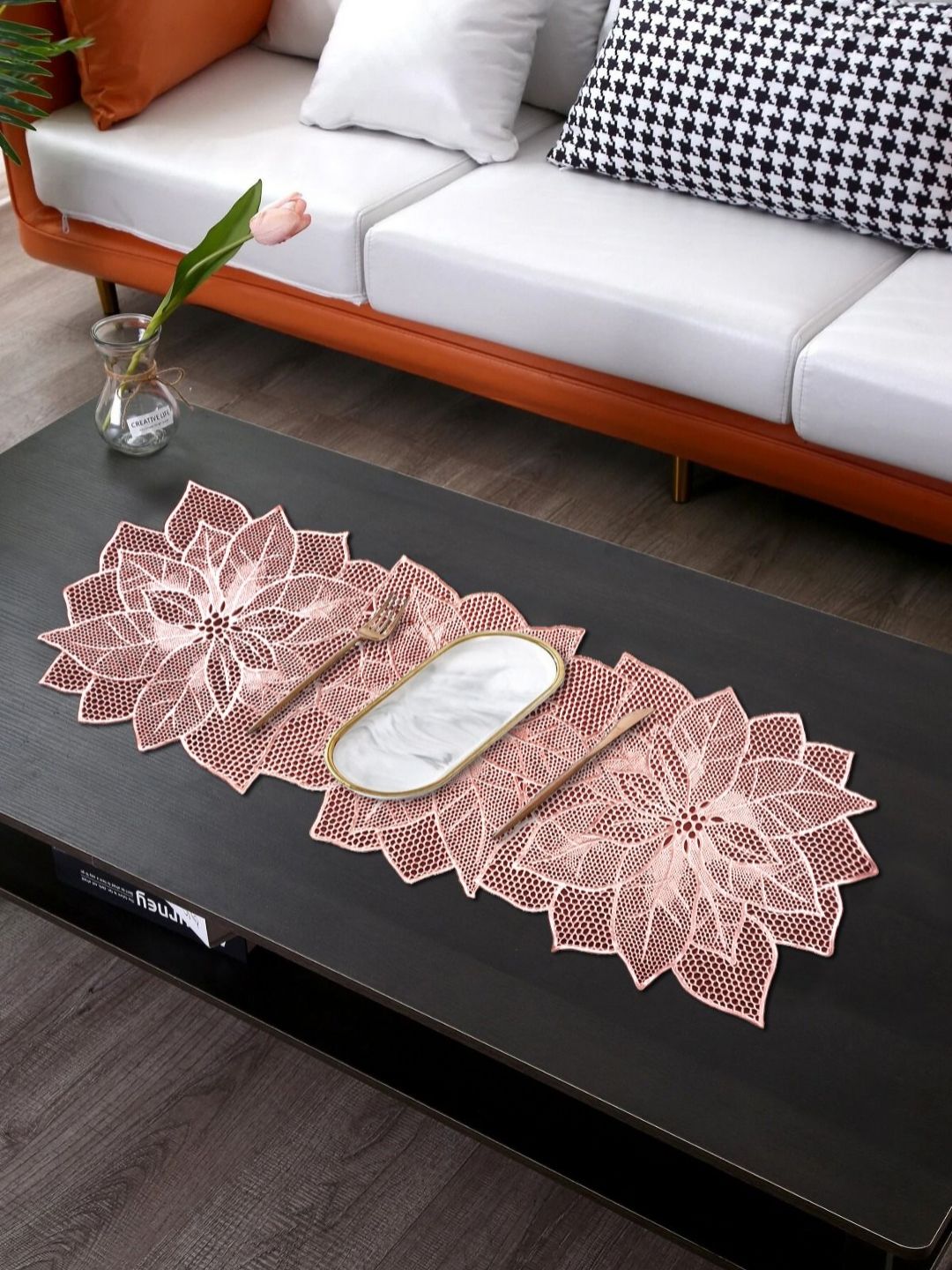LooMantha Pink Textured Sunflower Table Runners