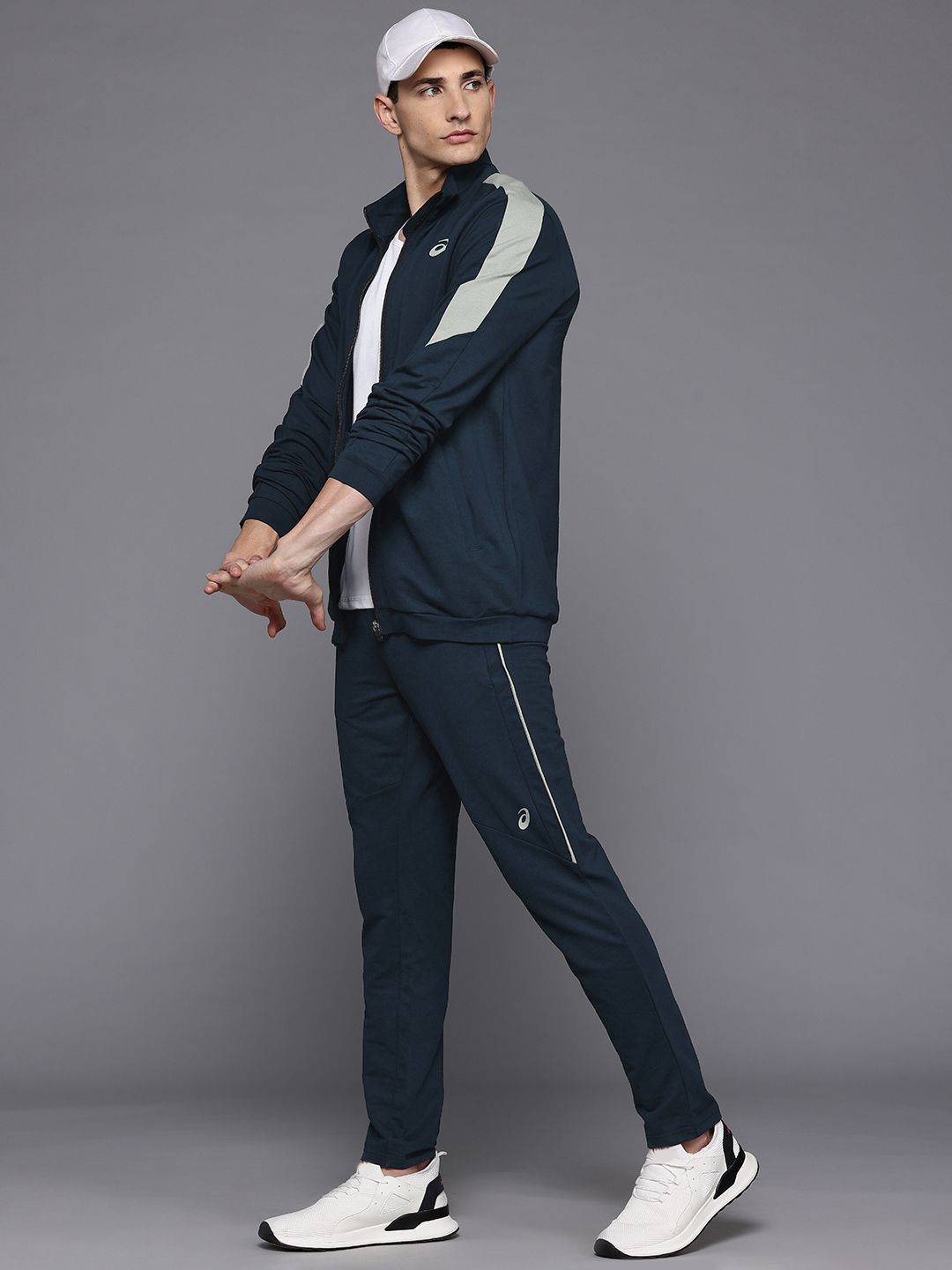 ASICS Mock Collar Colorblocked Detail Sports Tracksuit-picture-41