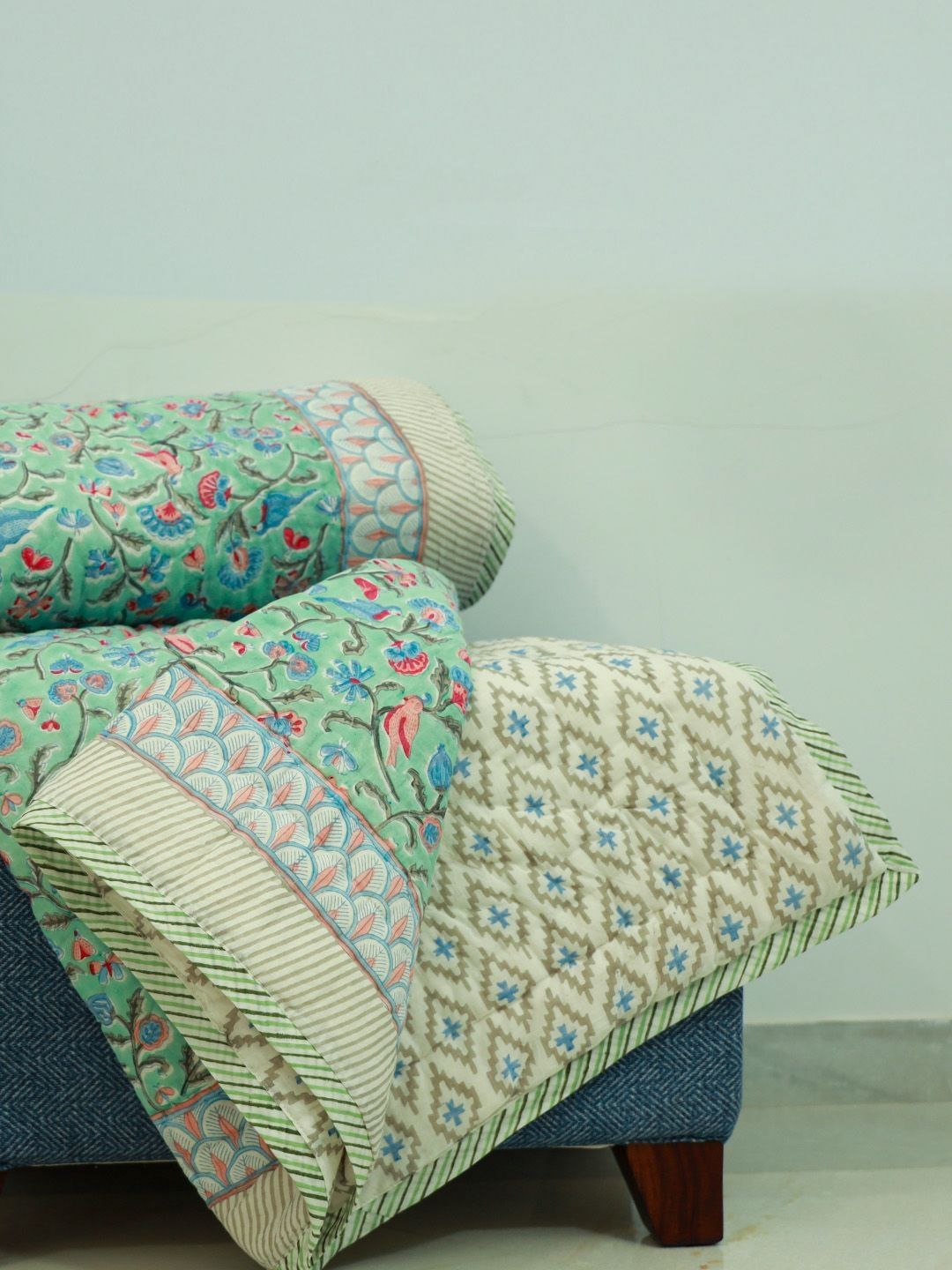 Baarno Blue & Green Floral 300 GSM Single Bed Quilt