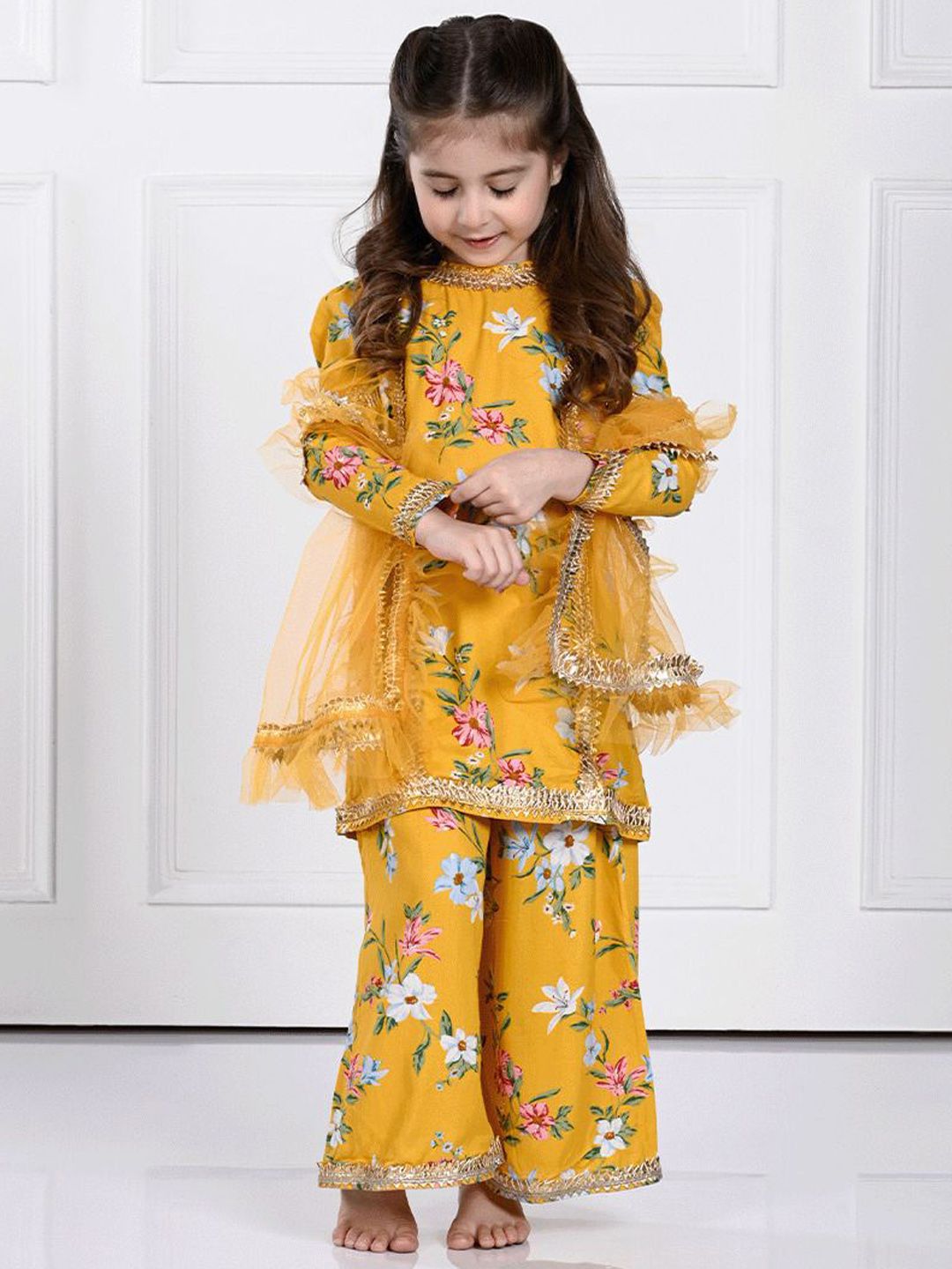 THE PONY & PEONY CO. Girls Floral Printed Regular Gotta Patti Kurta with Palazzos & With Dupatta-picture-44