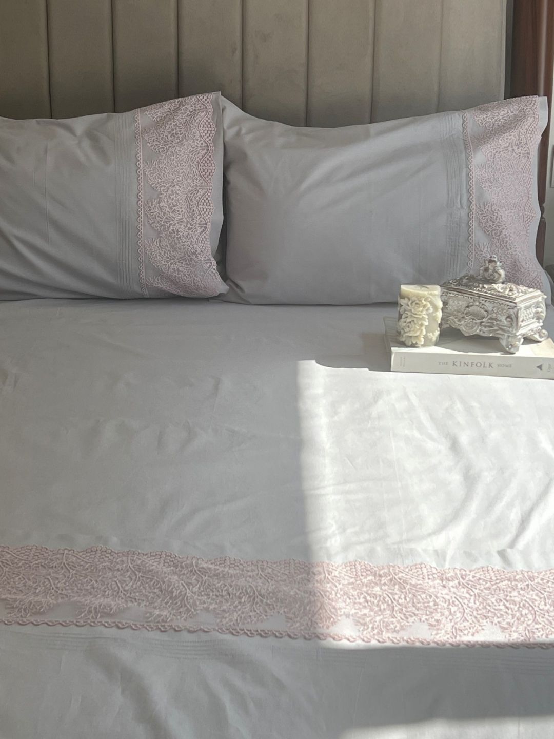 Sadyaska Grey & Pink Floral 210 TC King Bedsheet with 2 Pillow Covers-image-39