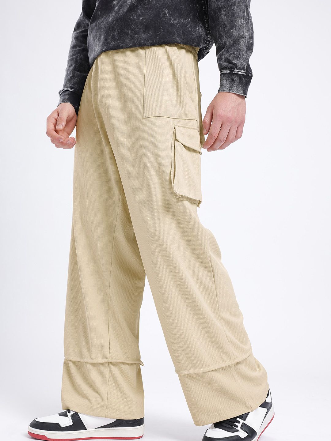 Kook N Keech Men Urban Utility Relaxed Textured Cargo Trousers-picture-37