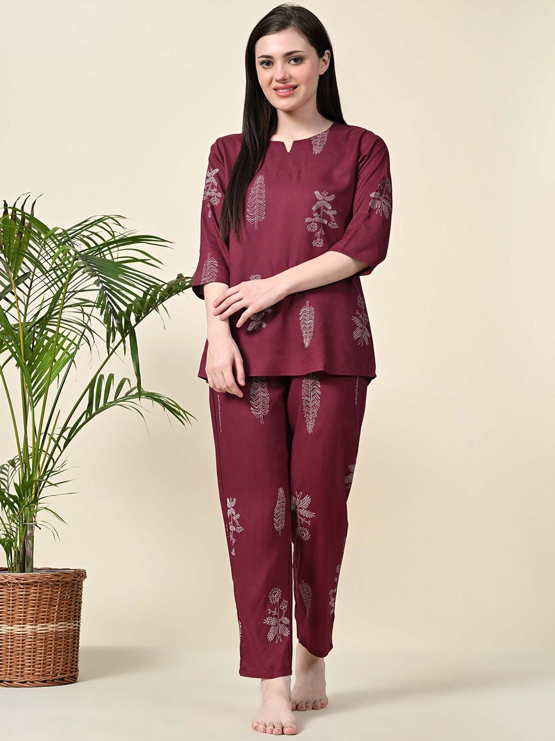 Ichaa Women Ethnic Motifs Printed Night suit