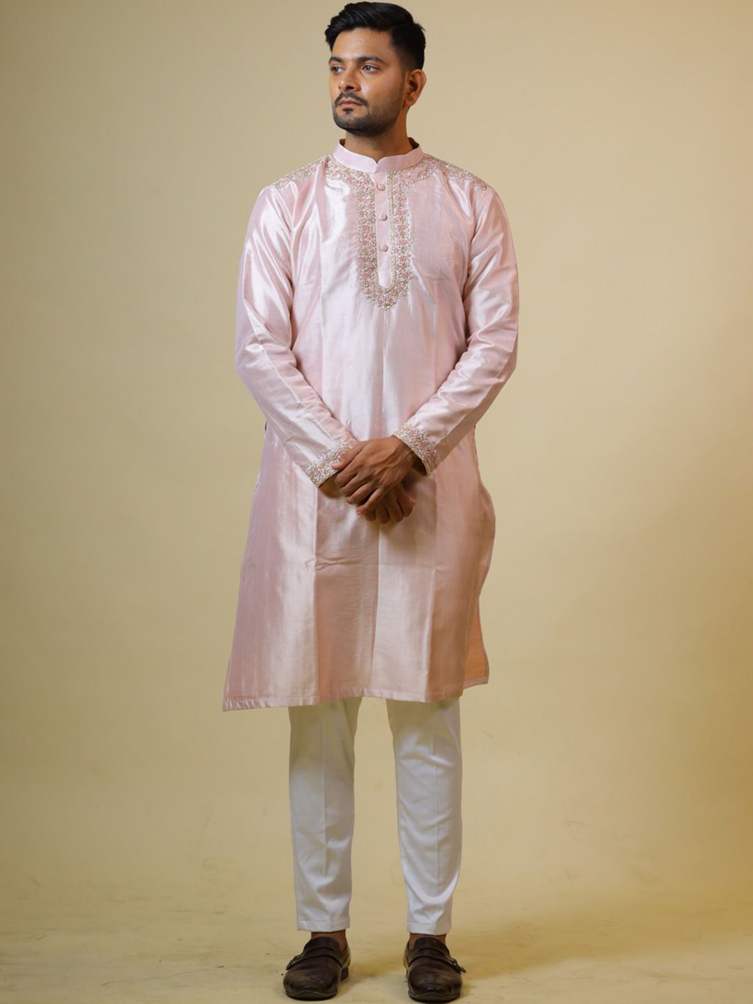 HILO DESIGN Floral Yoke Design Thread Work Mandarin Collar Pure Sillk Straight Kurta-picture-10