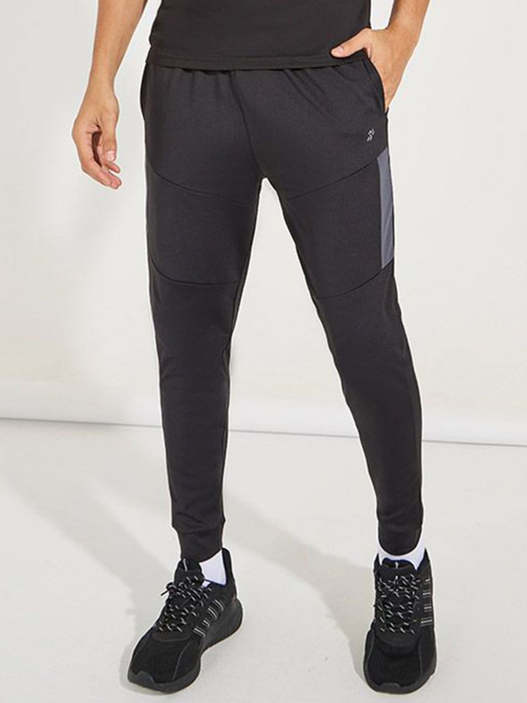 Styli Men Pure Cotton Tapered Slip-On Track Pants-picture-10