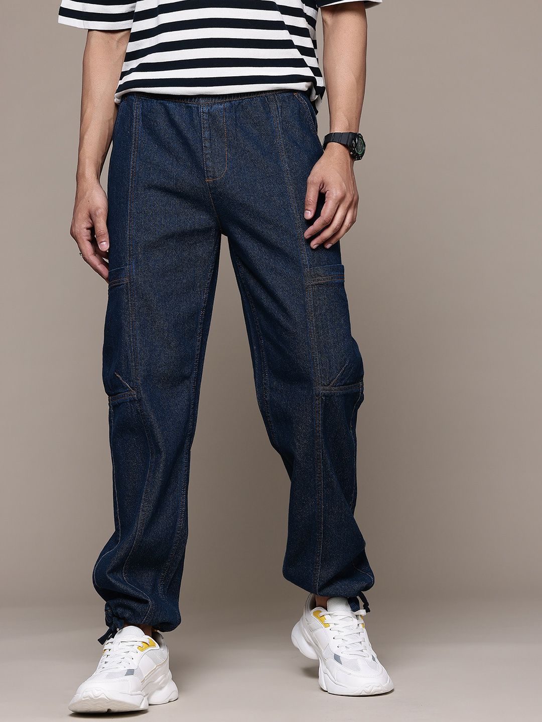 The Roadster Lifestyle Co. Men Straight Fit Cargo Style Jeans-picture-39