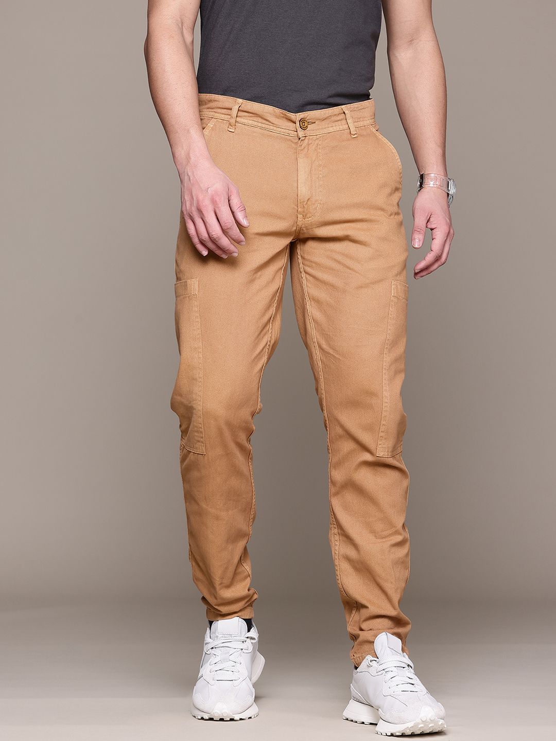 The Roadster Lifestyle Co. Men Relaxed Fit Cargos-picture-27