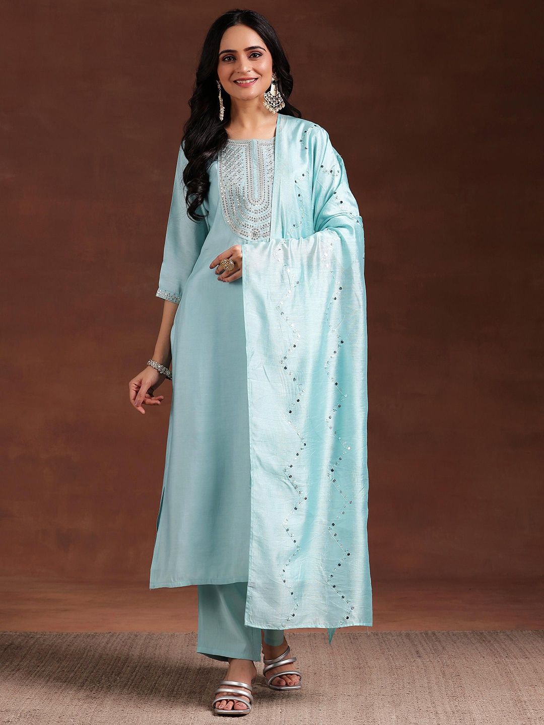 Floral Embroidered Sequinned Straight Kurta with Trousers & Dupatta – Elegant Festive Ensemble