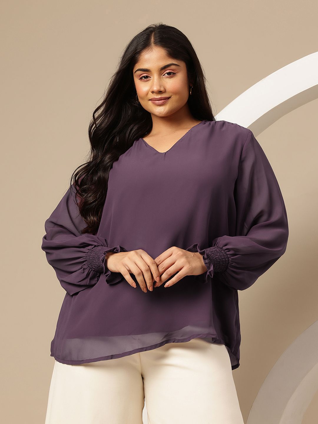 Sztori Plus Size Puff Sleeves V-Neck Top-picture-22