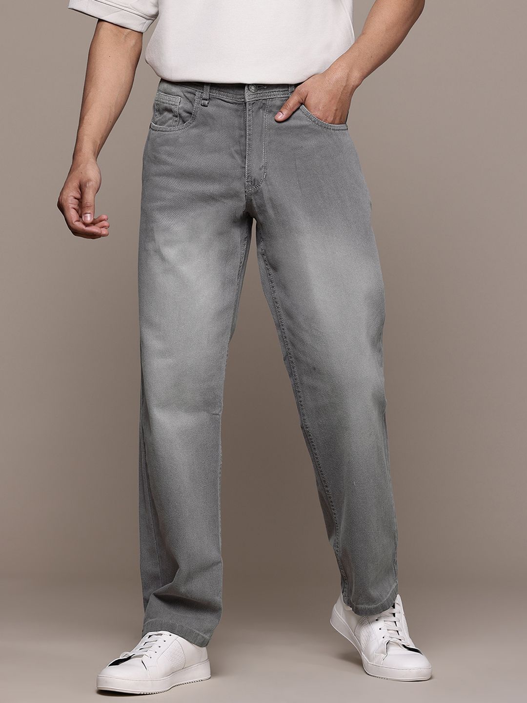 The Roadster Lifestyle Co. Men Pure Cotton Straight Fit Light Fade Jeans-picture-26