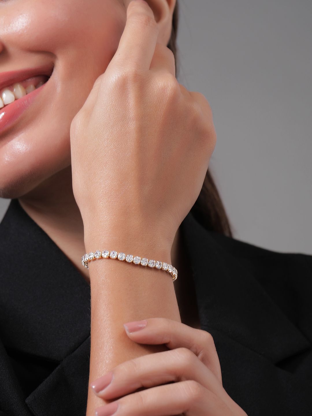 Women Silver-Plated Link Bracelet