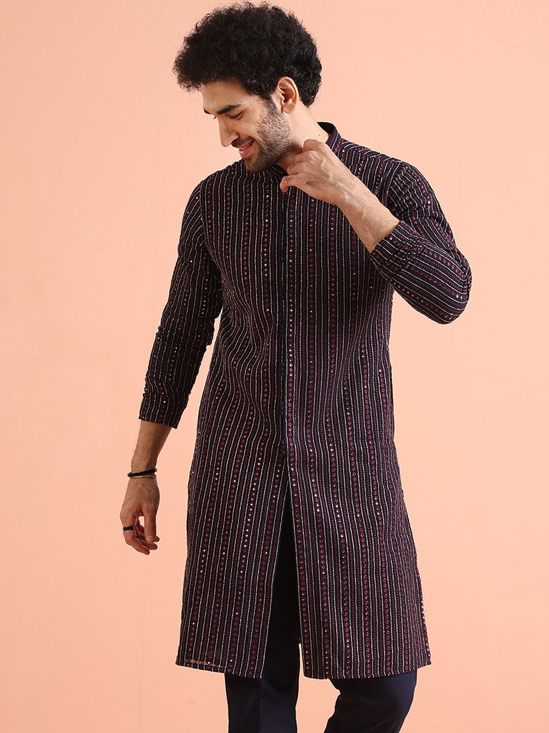 KISAH Men Embroidered Regular Fit Sequinned Kurta