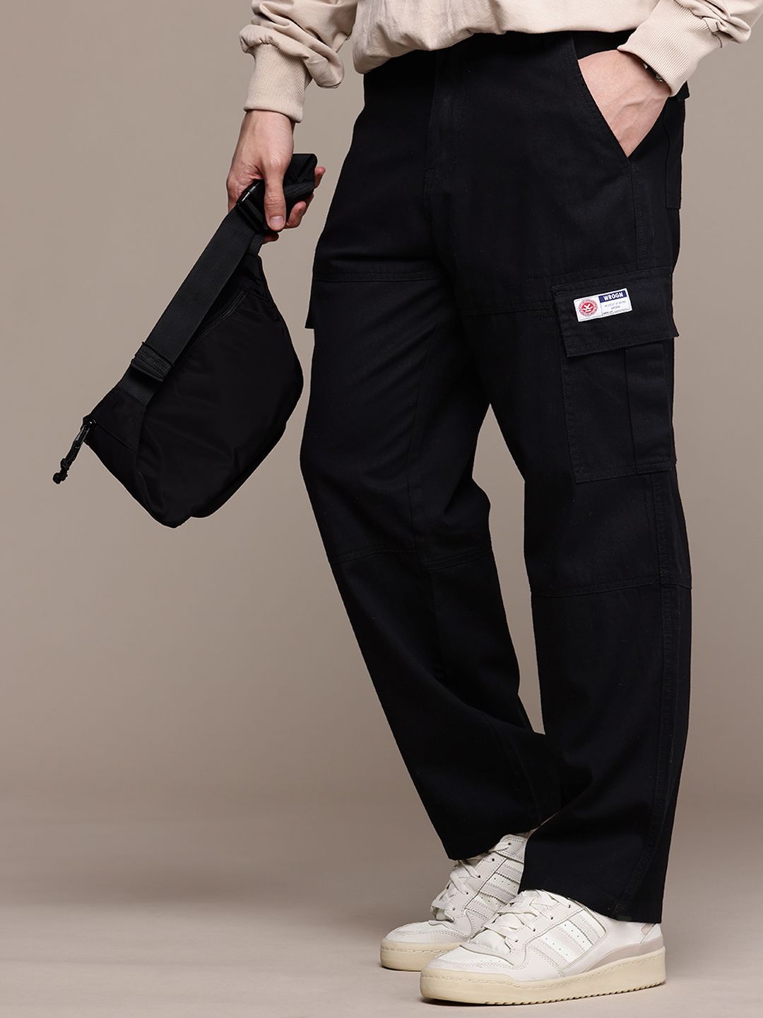 WROGN Men Loose Fit Pure Cotton Cargo Trousers-picture-22
