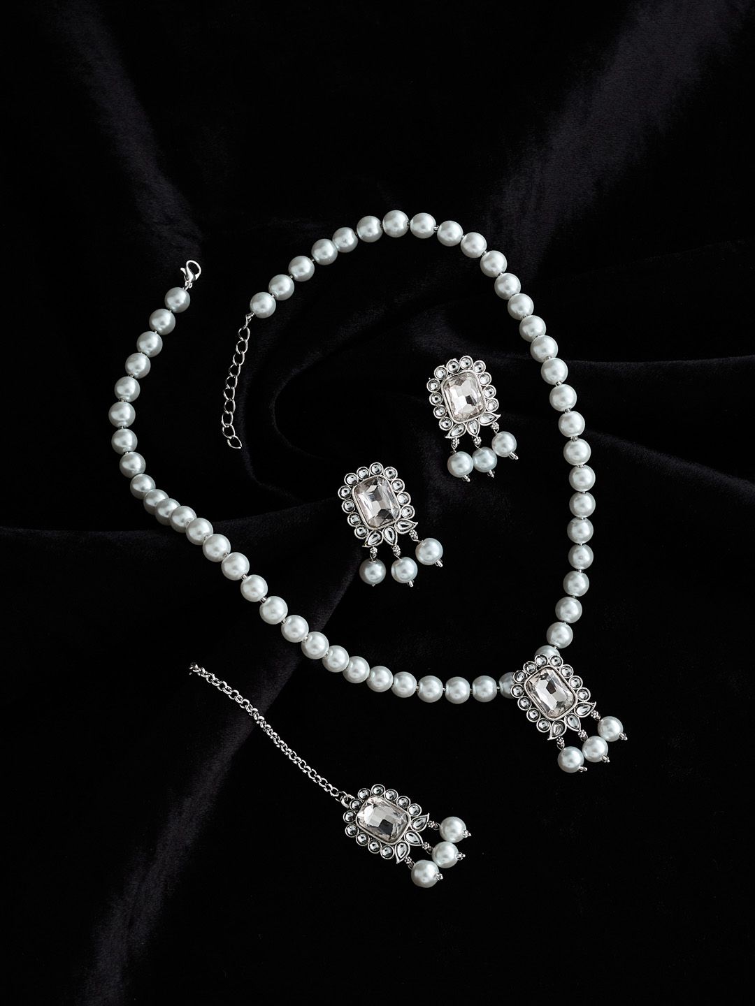 ATIBELLE Silver Plated Stone Studded & Beaded Jewellery Set