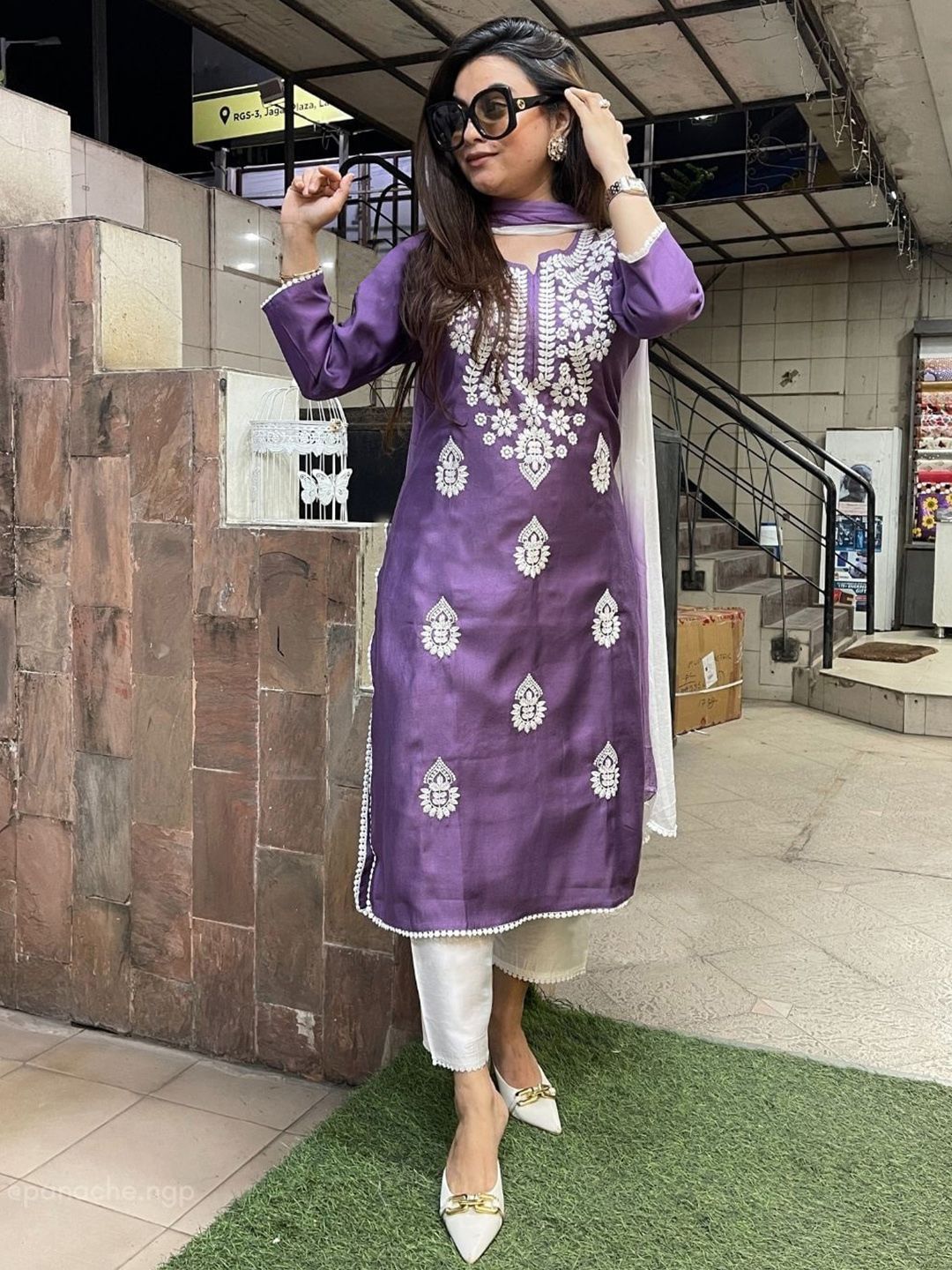 Anni Designer Ethnic Motifs Embroidered Chikankari Straight Kurta & Trouser & Dupatta