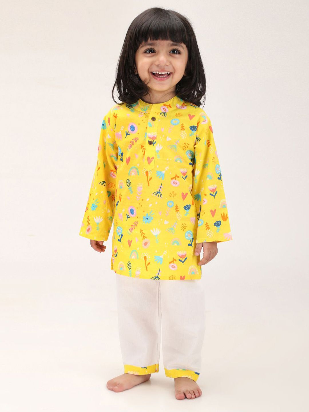 MAMA AND PEACHES Kids Mandarin Collar Floral Printed Pure Cotton Kurta with Trousers