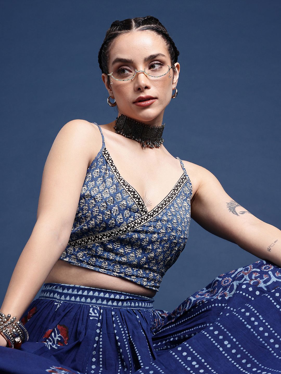 Taavi Bagru Ethnic Motifs Cropped Pure Cotton Top-picture-31