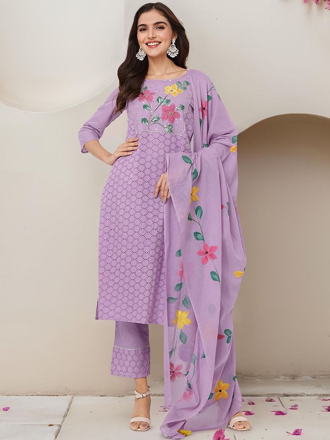 Ishin Women's Cotton Orange & White Kurta Set main image 1