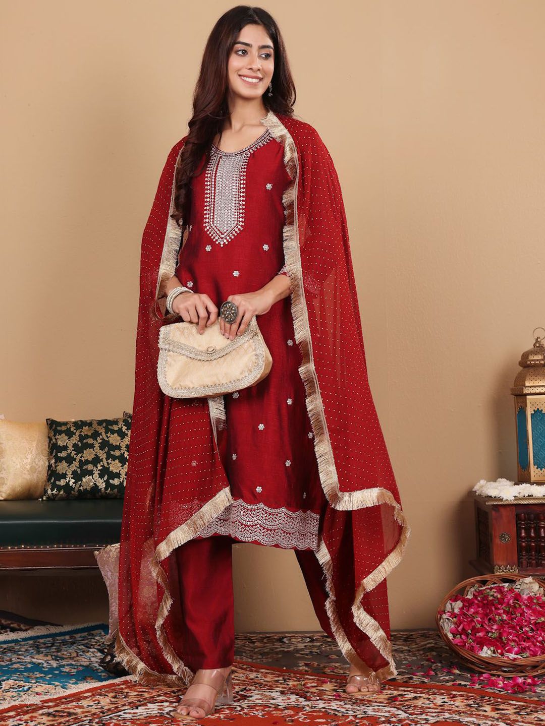 Ethnic Motifs Embroidered Zari Regular Pure Silk Kurta with Trousers & With Dupatta