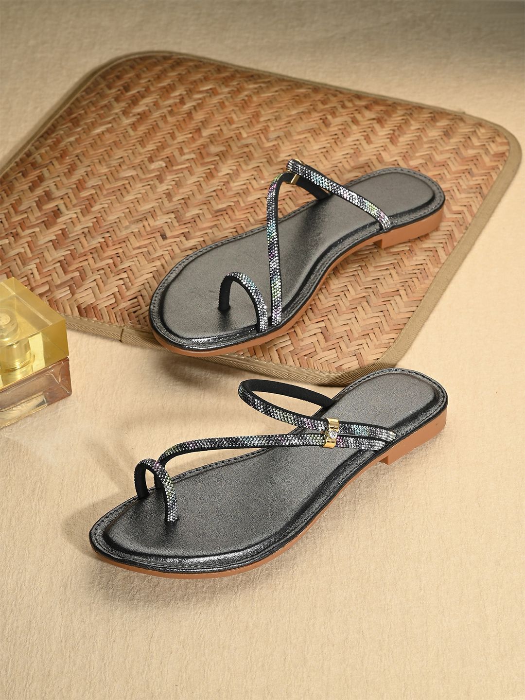 KARADDI Women One Toe Flats-picture-13