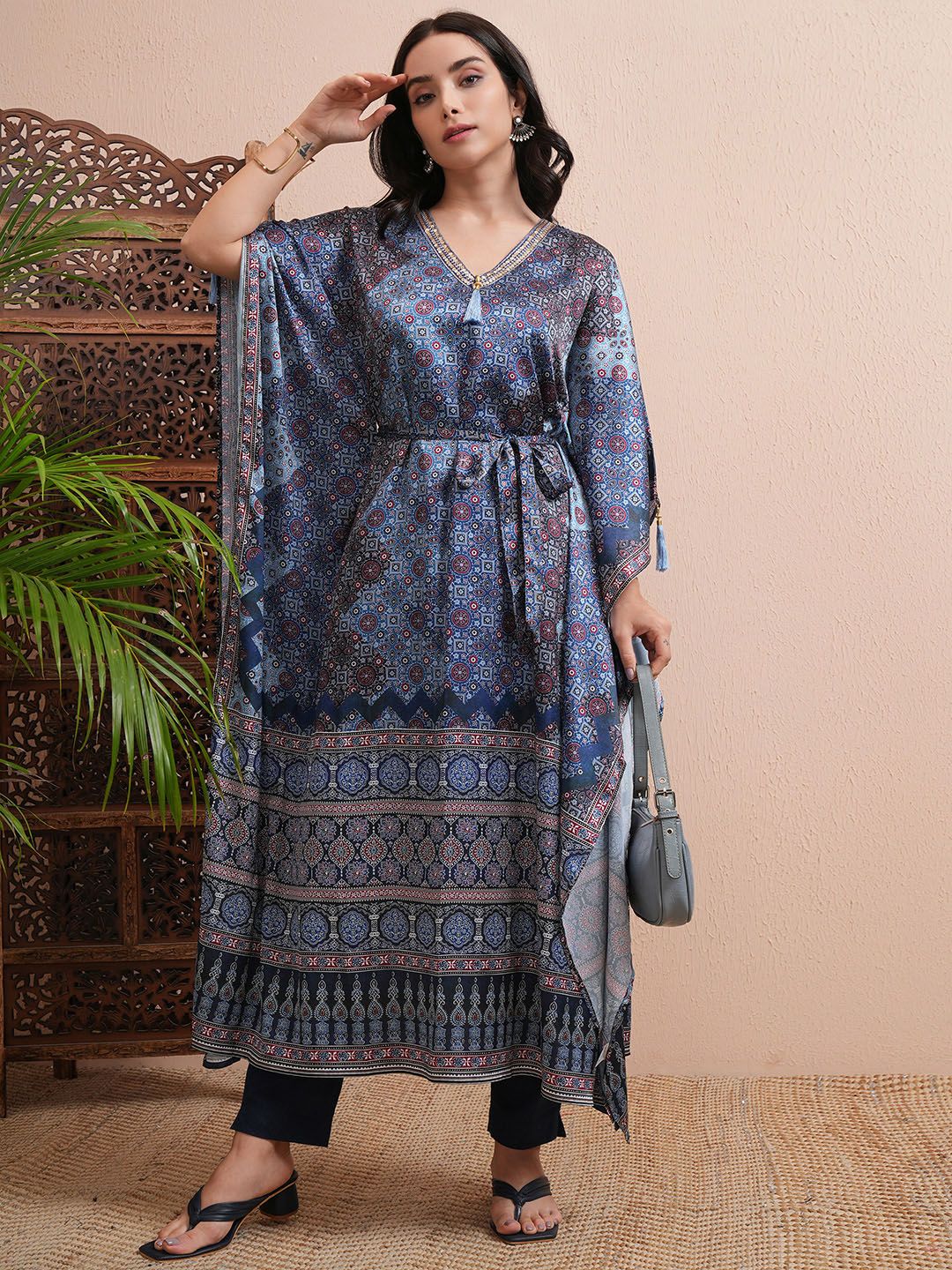 Vishudh Women Geometric Printed V-Neck Top-picture-21