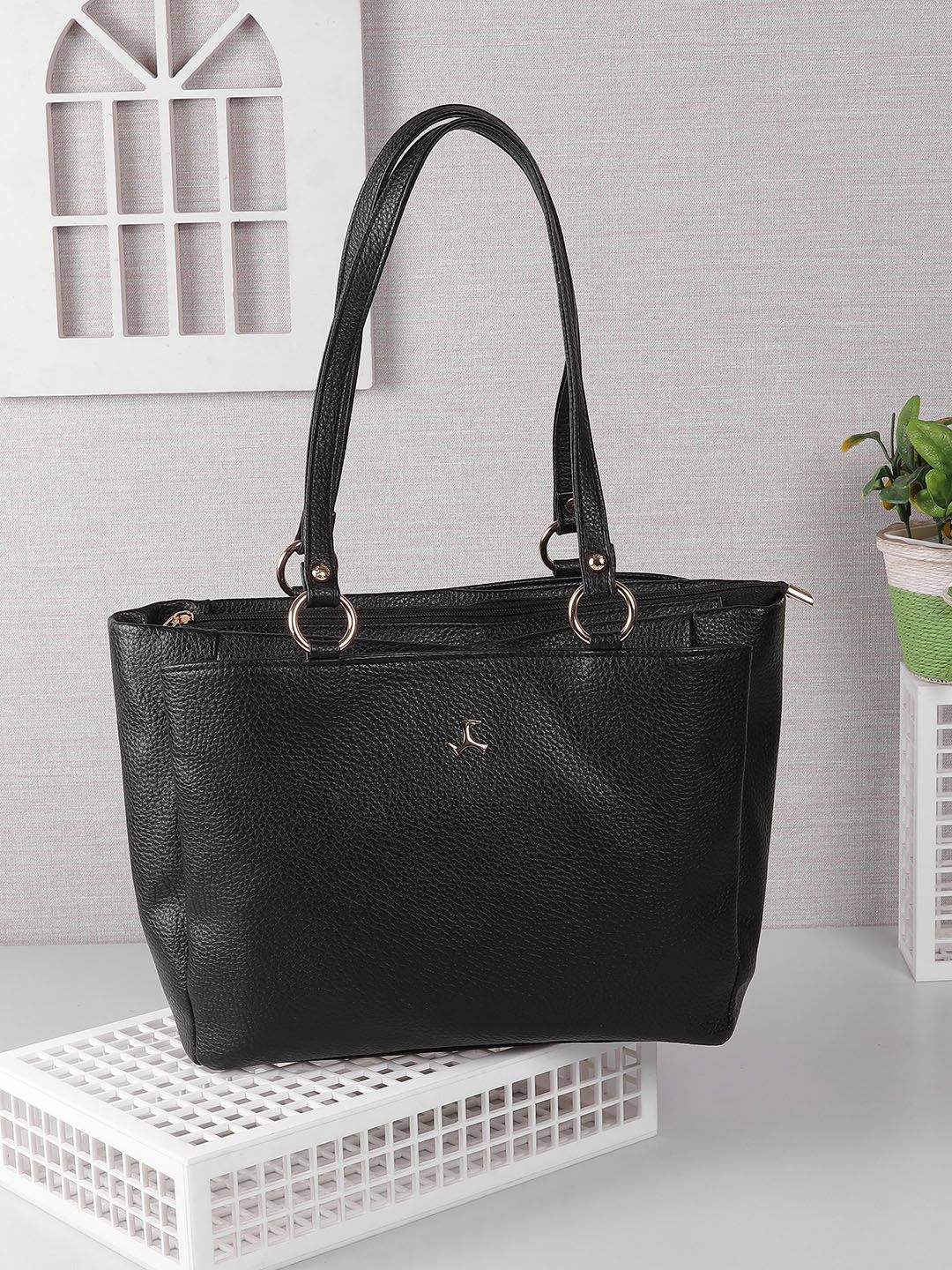 Mochi Structured Shoulder Bag with Cut Work-picture-27