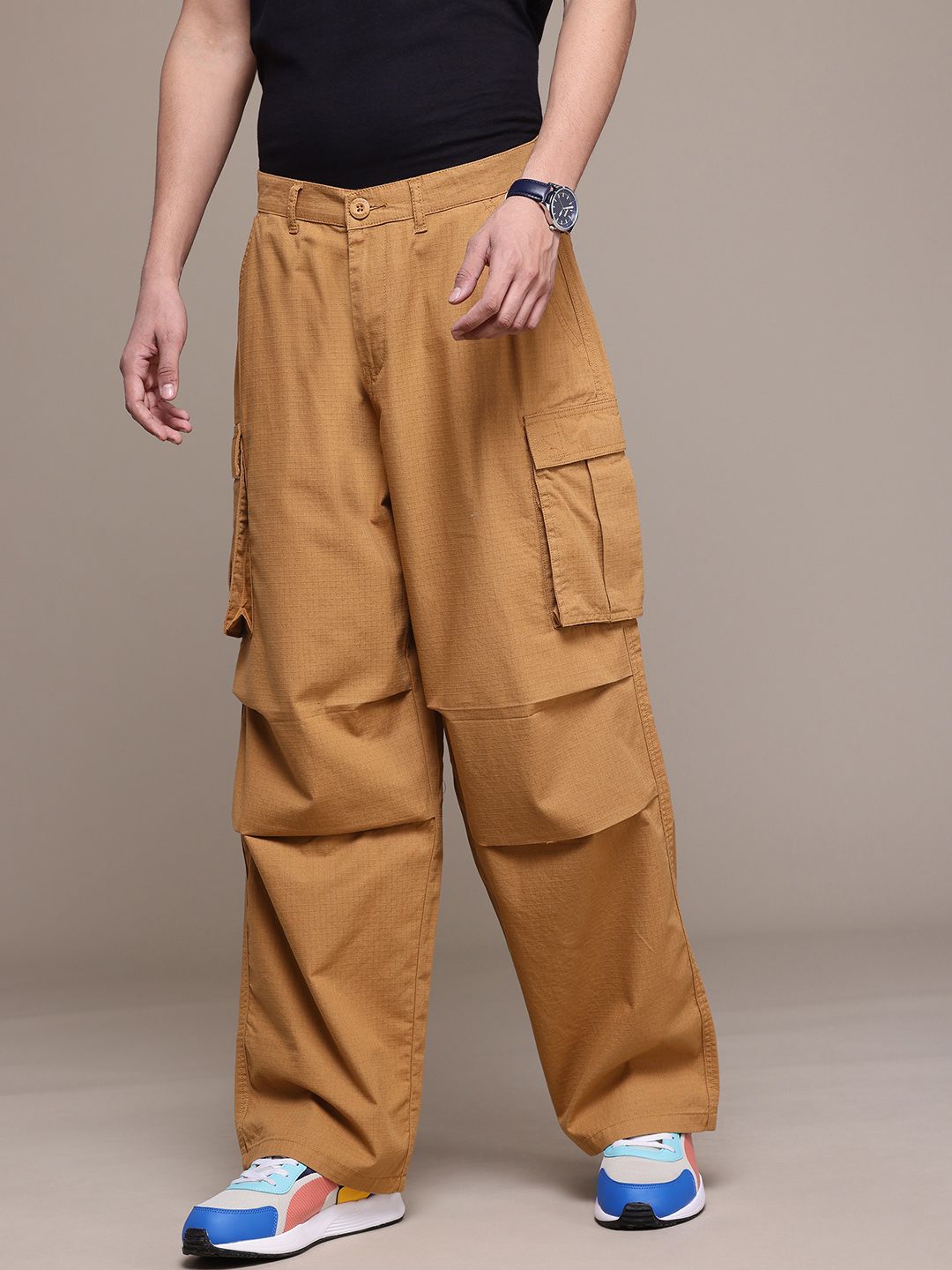 The Roadster Lifestyle Co. Men Pure Cotton Self-Checked Parachute Fit Cargos-picture-30