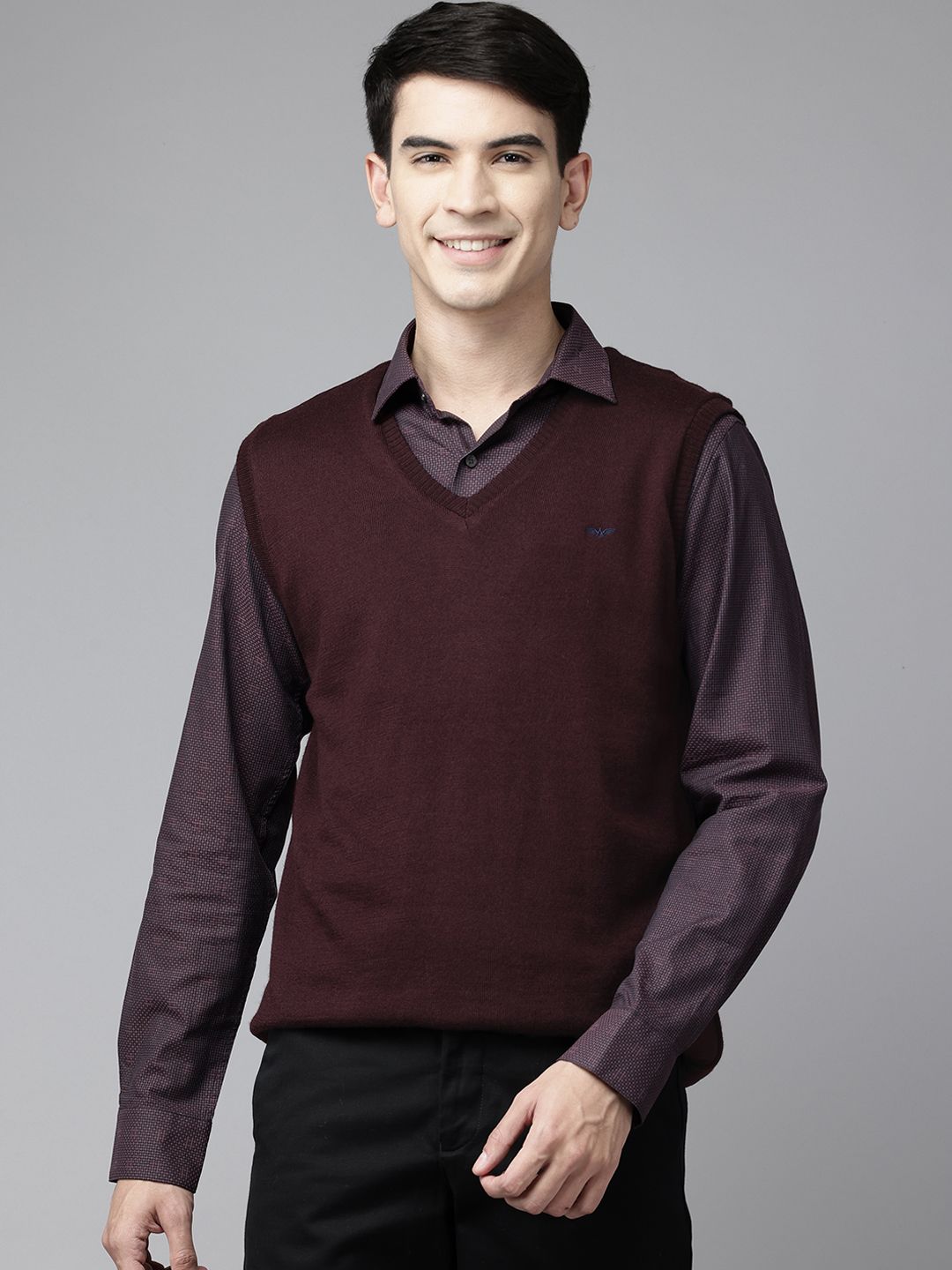 Park Avenue V-Neck Reversible Pullover-picture-34